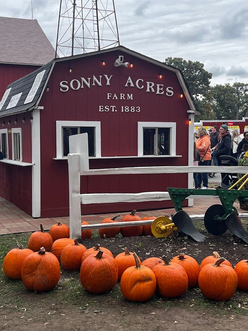 Sonny Acres Farm — West Chicago, Illinois