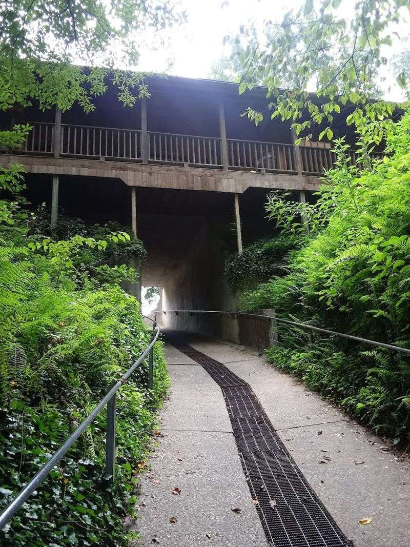 Southern Indiana's Cave Country Connection