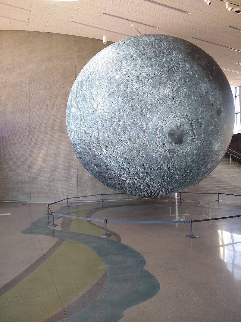 Space and Astronomy Exhibits Beyond the Planetarium Space and Astronomy Exhibits Beyond the Planetarium