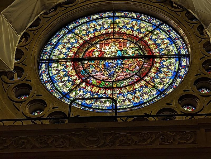 Stained Glass That Tells a Story in Light Stained Glass That Tells a Story in Light