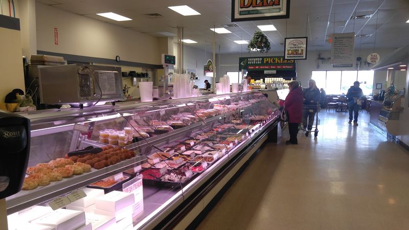 Stoltzfus Deli and the Meats Worth Talking About Stoltzfus Deli and the Meats Worth Talking About