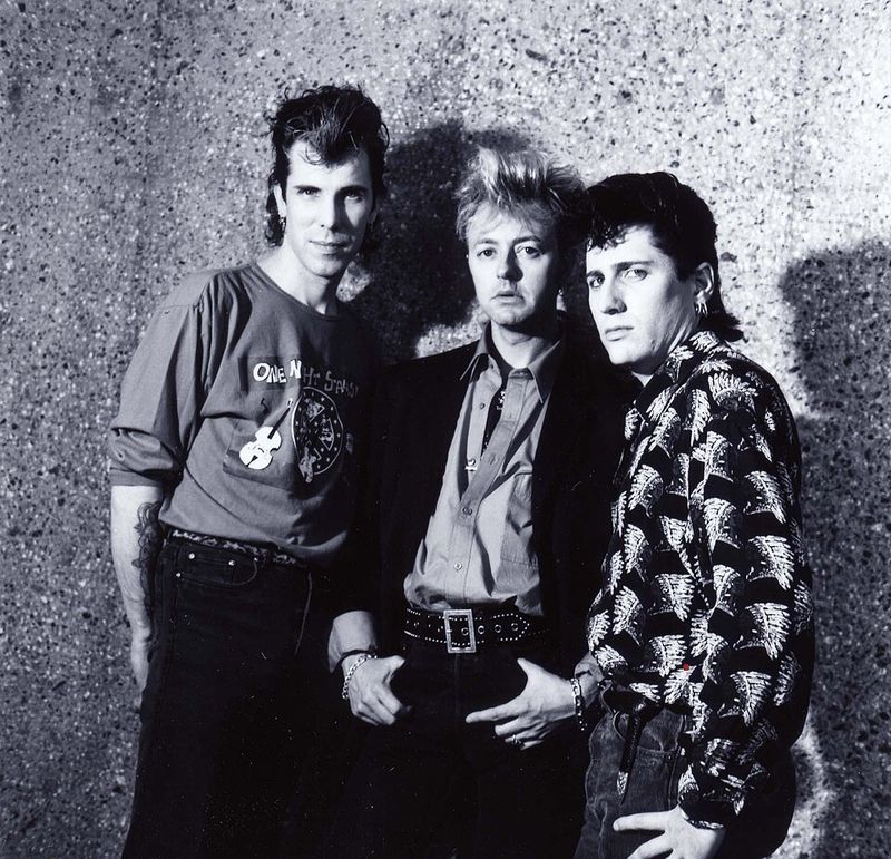 Stray Cats: Rockabilly Revivalists Still Outside