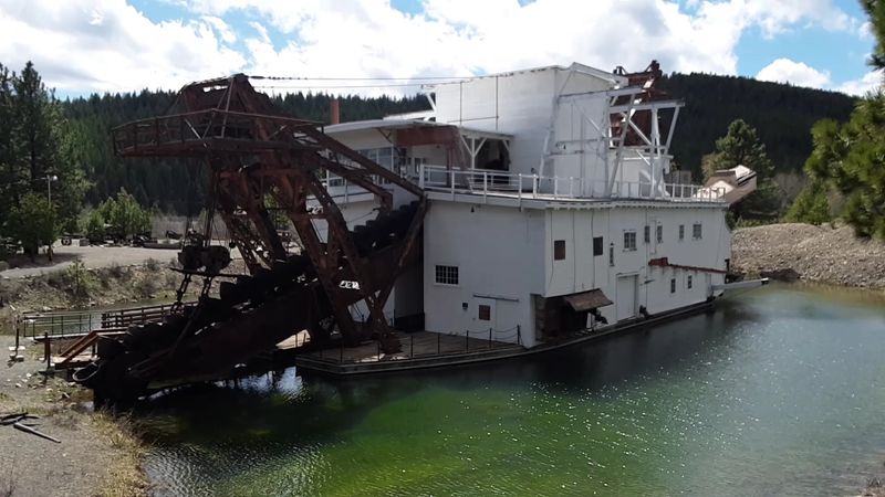 Sumpter Dredge — The Giant Gold-Eating Machine of Eastern Oregon