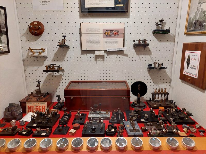 Telegraph Machinery and the Underwater Cable Story Telegraph Machinery and the Underwater Cable Story