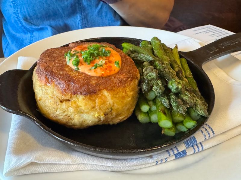 Thames Street Oyster House, Baltimore, Maryland