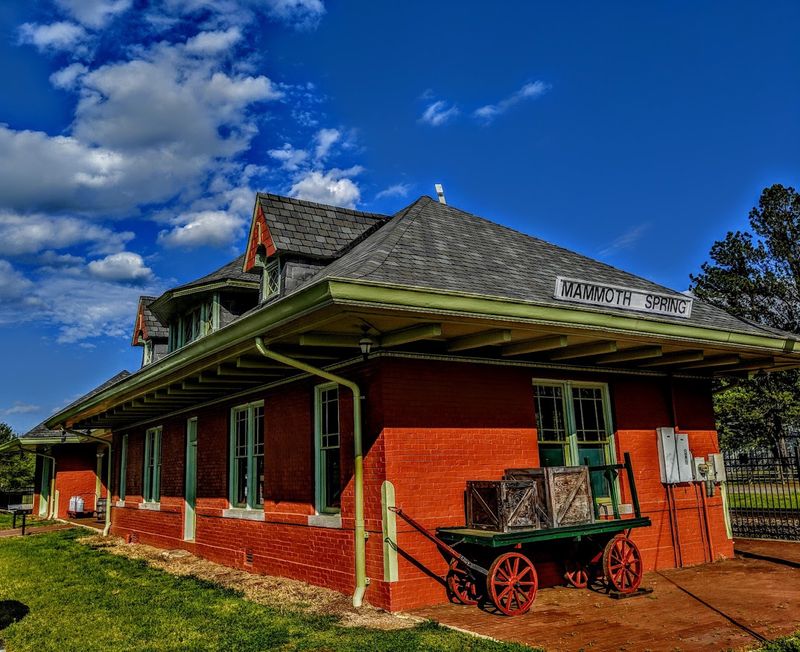 The 1886 Frisco Depot That Refuses to Be Forgotten
