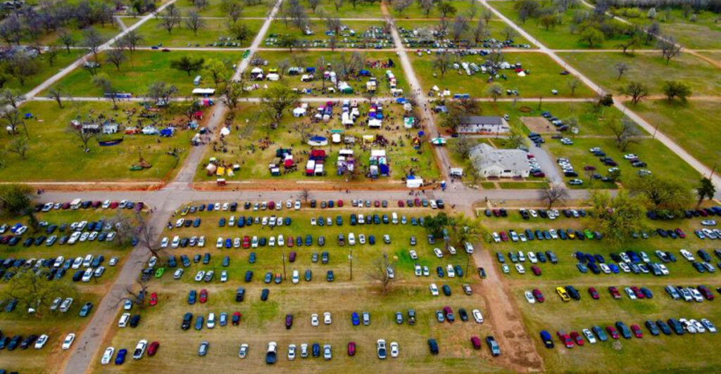 The 3-Acre Oklahoma Flea Market Where One Man’s Trash Truly Becomes Another’s Treasure
