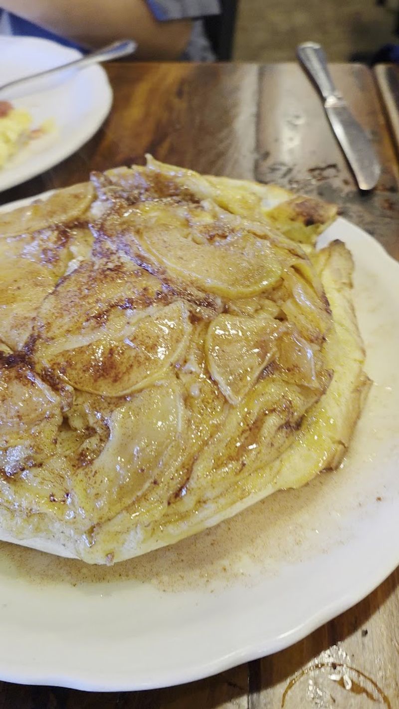 The Apple Pancake That Has Its Own Fan Club