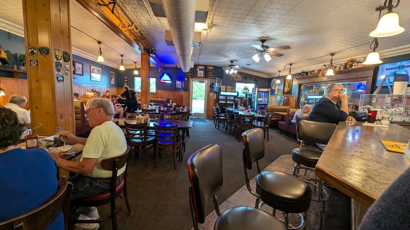 The Atmosphere Inside: Casual, Roomy, and Welcoming The Atmosphere Inside: Casual, Roomy, and Welcoming