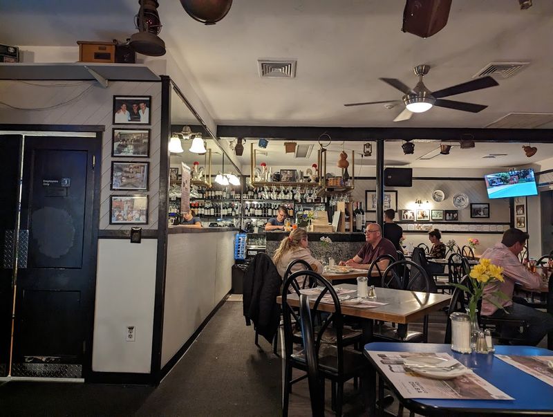 The Atmosphere Inside: Old-Fashioned and Unapologetically Warm