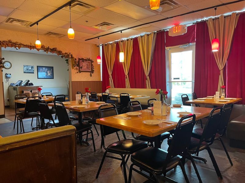 The Atmosphere Inside the Dining Room