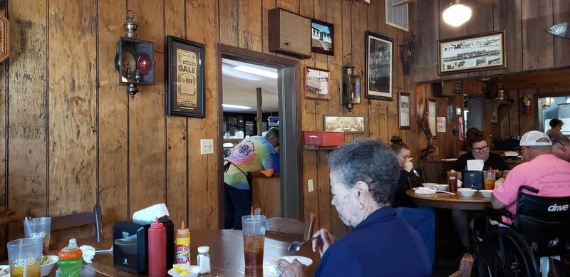 The Atmosphere: Rustic, Nostalgic, and Completely Unpretentious The Atmosphere: Rustic, Nostalgic, and Completely Unpretentious