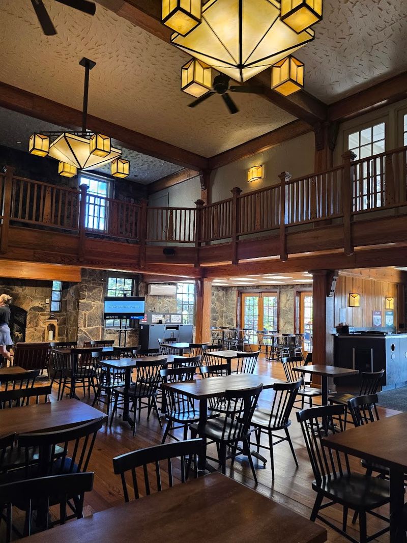The Atmosphere That Sets This Cafe Apart The Atmosphere That Sets This Cafe Apart