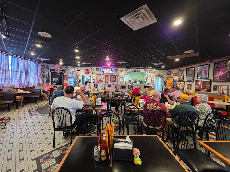 The Atmosphere and Dining Room Experience