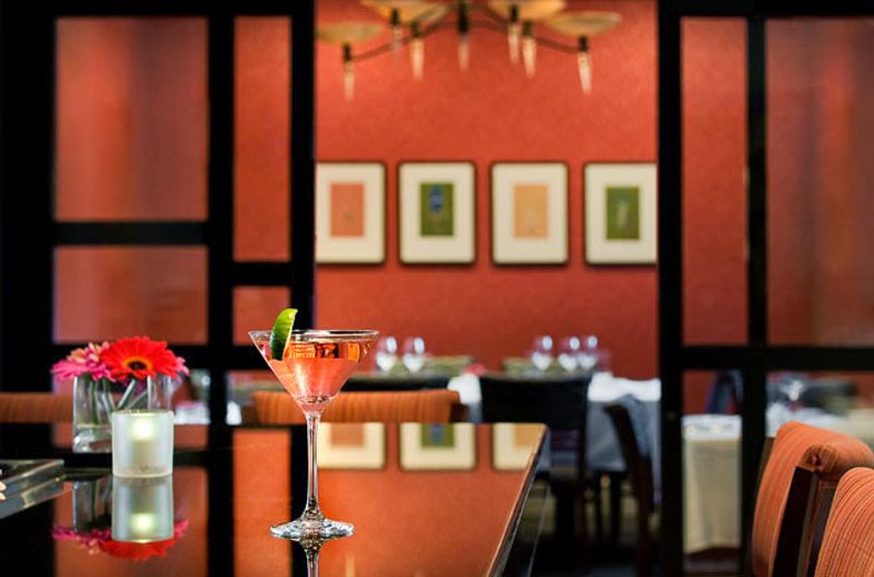 The Bar Experience: Crafted Beverages and a Welcoming Presence The Bar Experience: Crafted Beverages and a Welcoming Presence