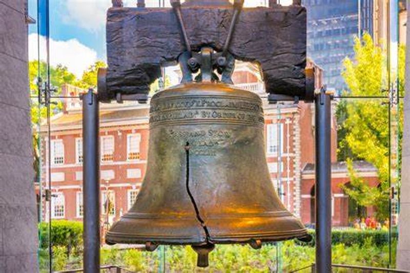 The Bell With a Crack and a Story Bigger Than Its Size The Bell With a Crack and a Story Bigger Than Its Size
