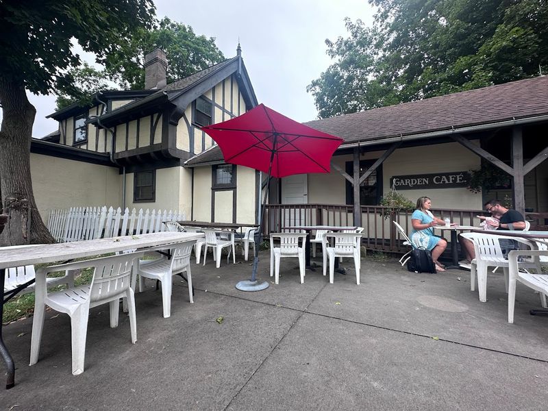 The Cafe and Gift Shop Worth the Stop