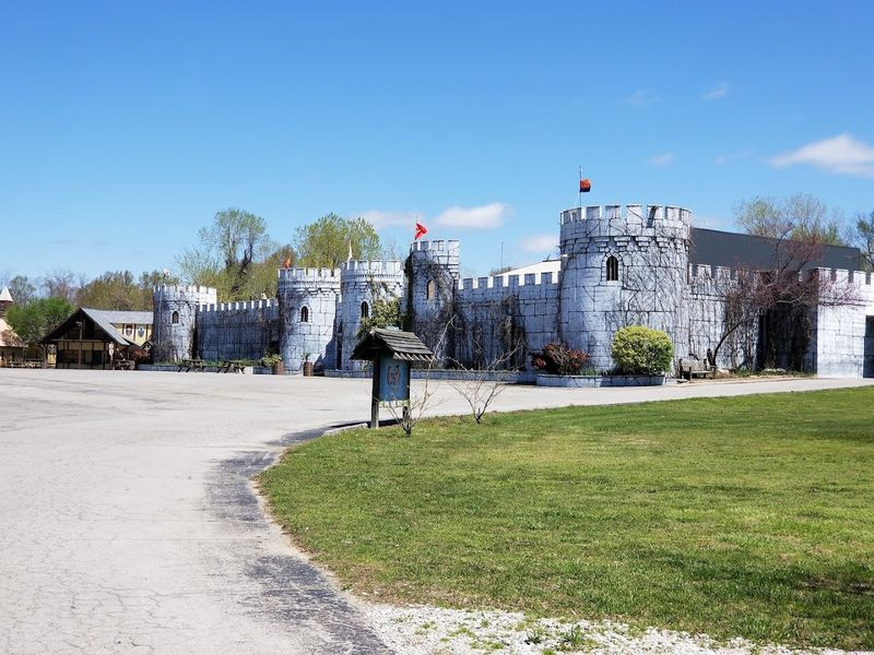 The Castle of Muskogee: Location and First Impressions