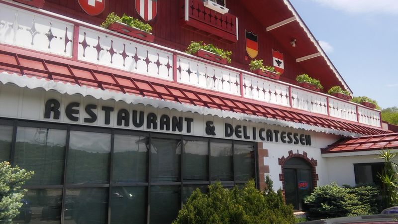 The Chalet-Style Building and Its Atmosphere The Chalet-Style Building and Its Atmosphere