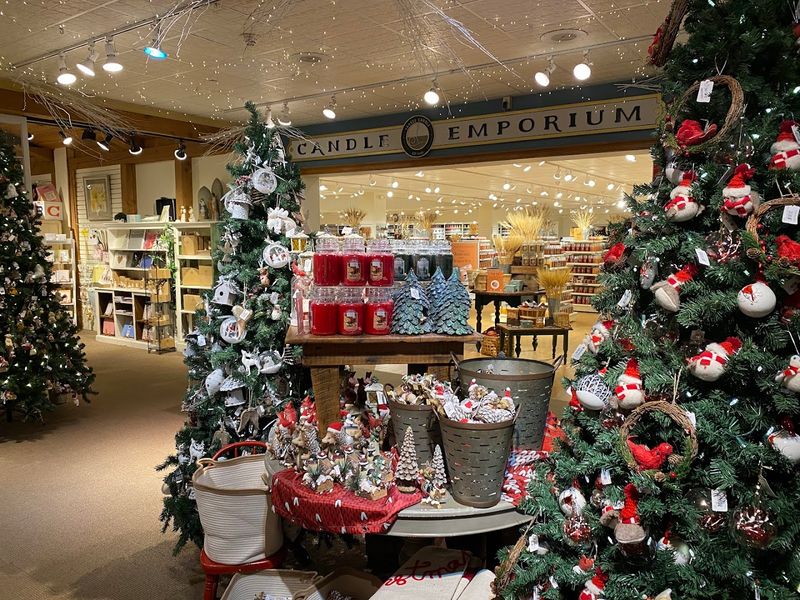 The Christmas Experience That Runs All Year The Christmas Experience That Runs All Year