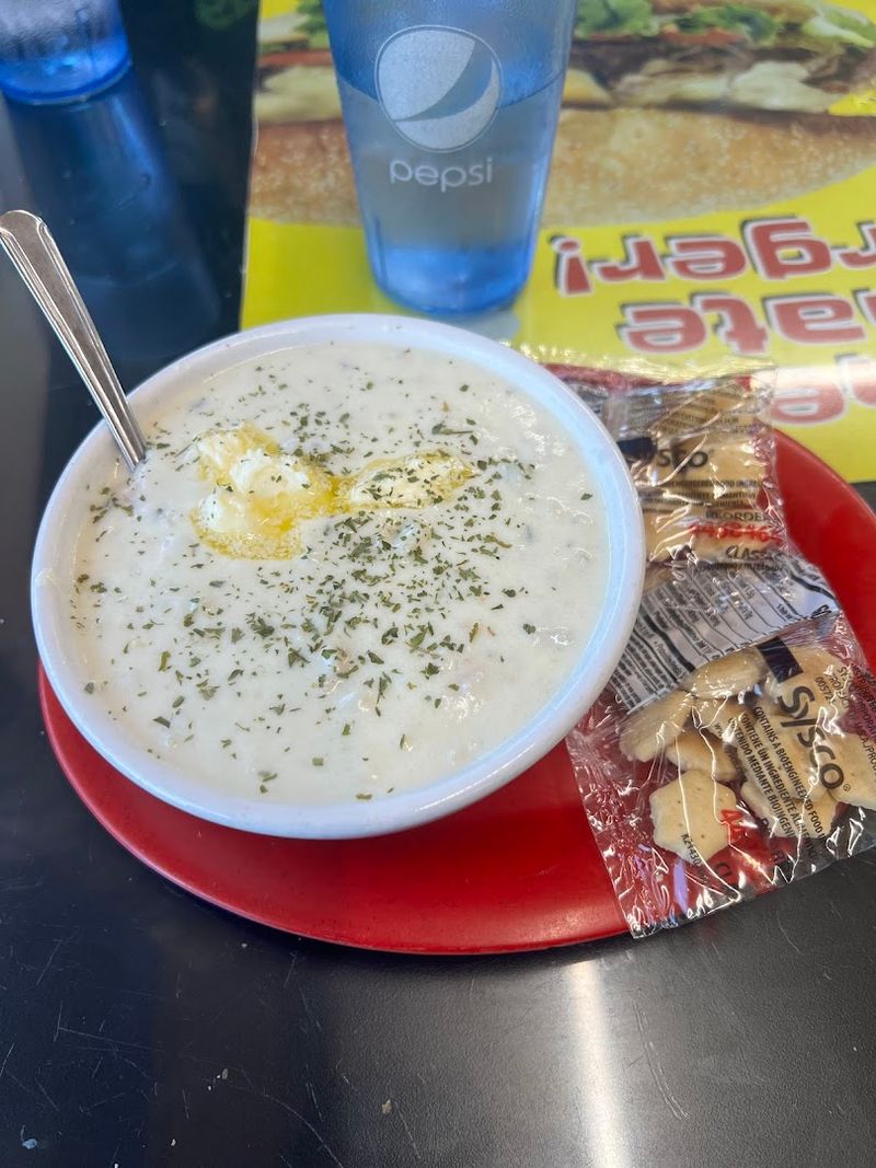 The Clam Chowder That Steals the Show The Clam Chowder That Steals the Show