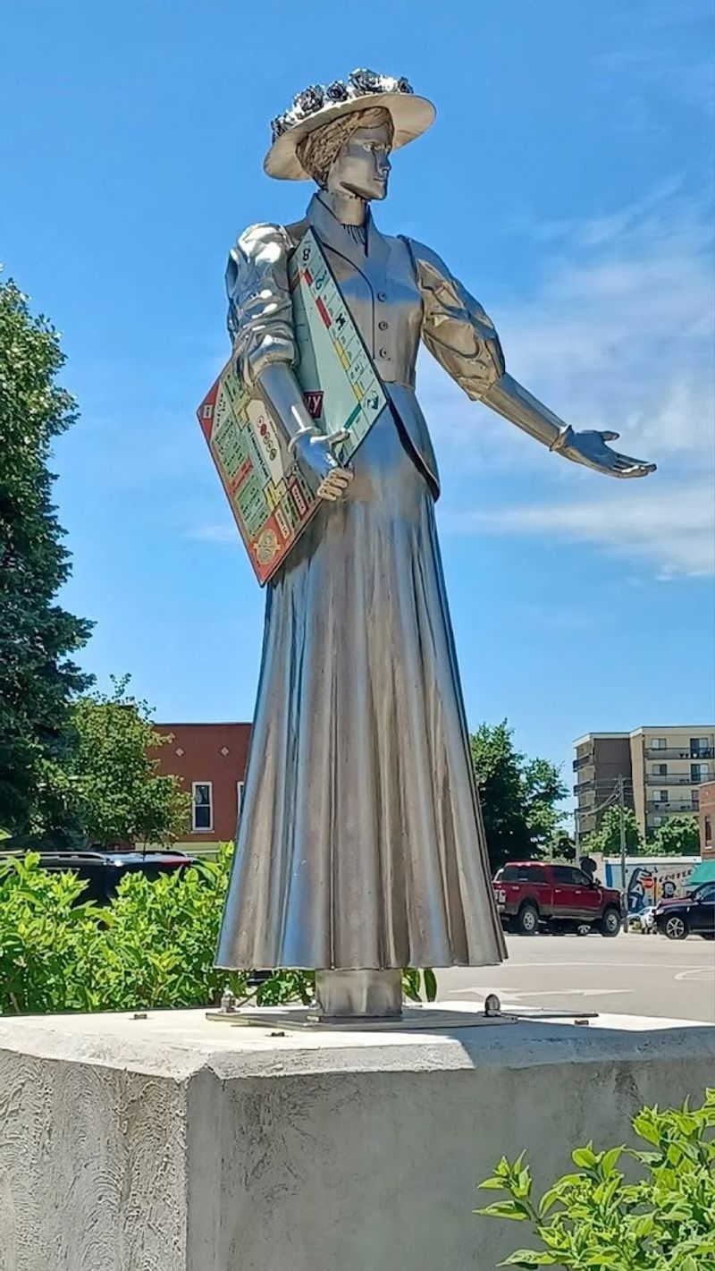 The Connection to Macomb's Local History The Connection to Macomb's Local History