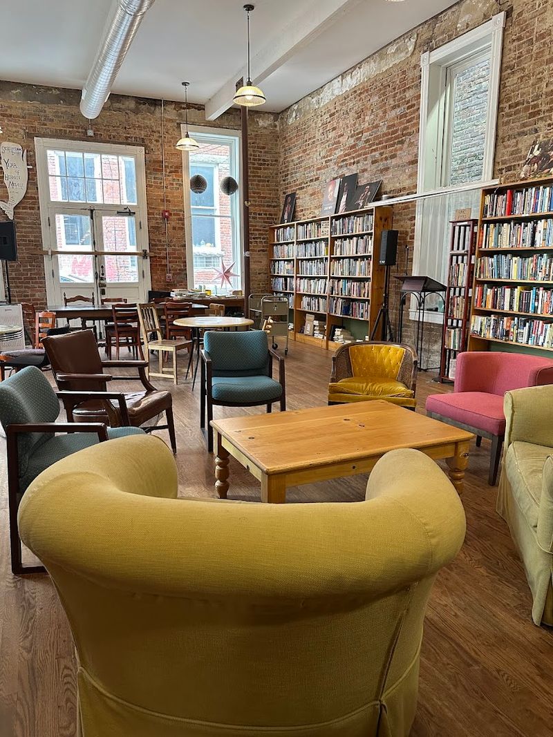 The Cozy Back Room You Need to Find The Cozy Back Room You Need to Find