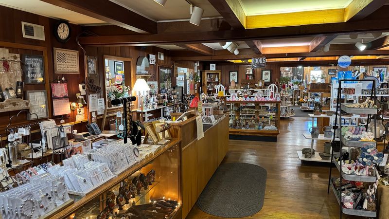 The Craft Shop That Feels Like a Gallery The Craft Shop That Feels Like a Gallery