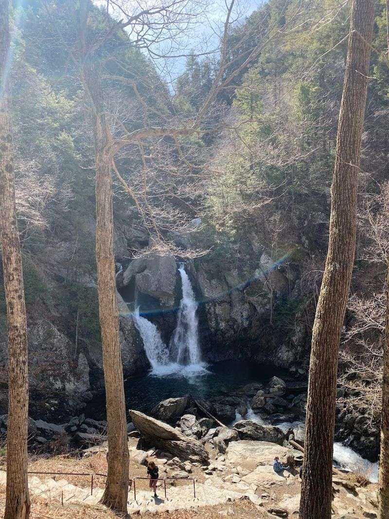 The Cross-State Curiosity That Makes This Hike Unusual