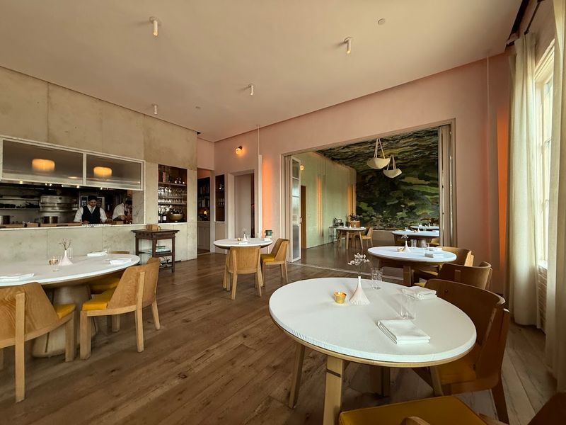 The Dining Room Atmosphere