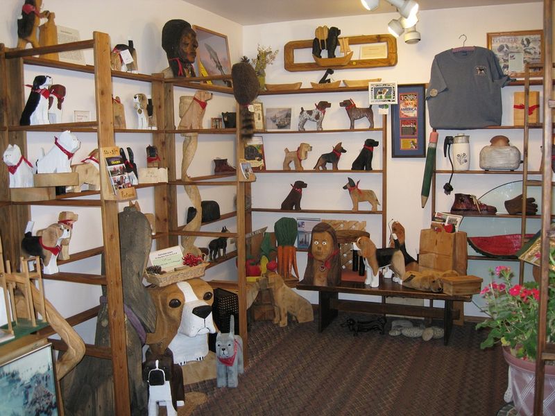 The Dog Bark Park Inn (Idaho, USA)