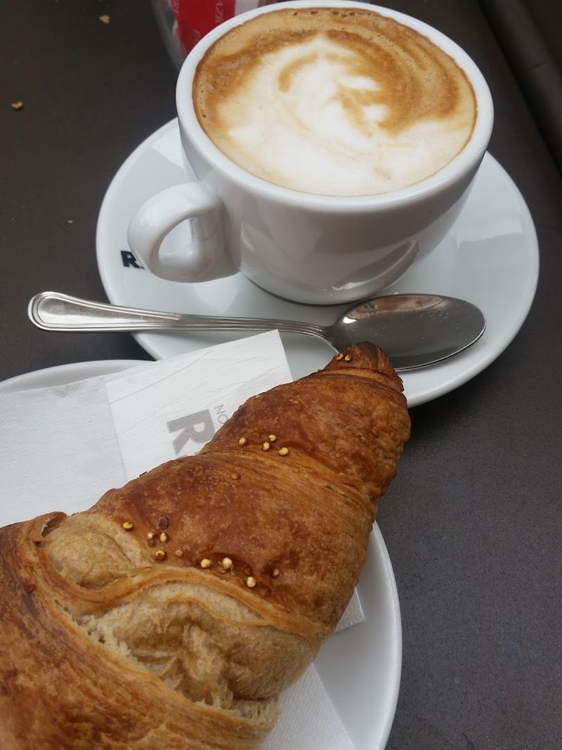 The €1 Espresso That Tells You Everything About This City The €1 Espresso That Tells You Everything About This City