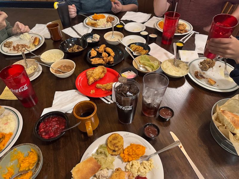 The Family-Style Format That Changes How You Think About Dining Out The Family-Style Format That Changes How You Think About Dining Out