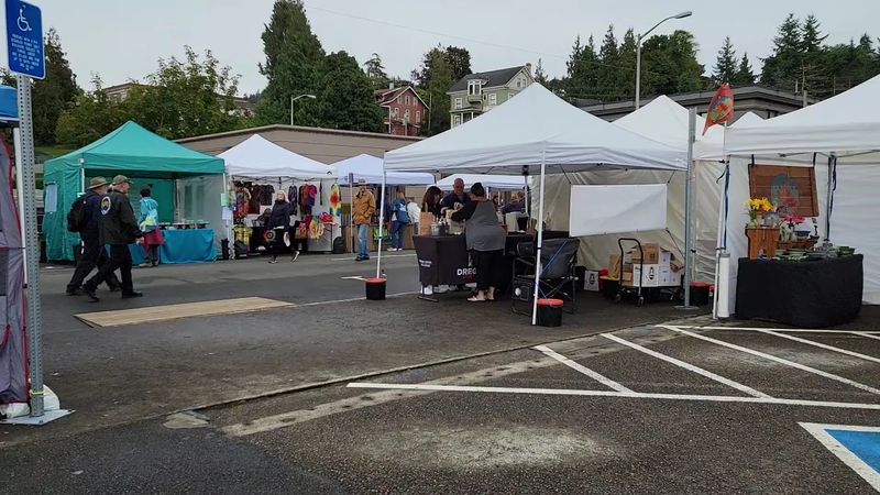 The Food Court Scene: International Flavors on the Oregon Coast