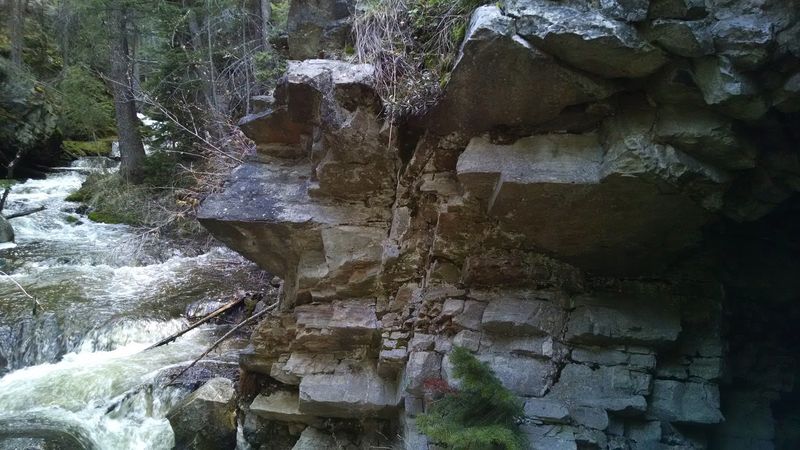 The Geology That Makes This Canyon Look Almost Unreal