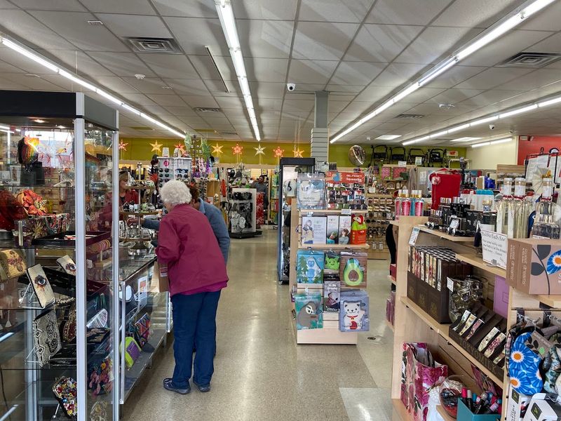 The Gift Shop That Keeps You Browsing