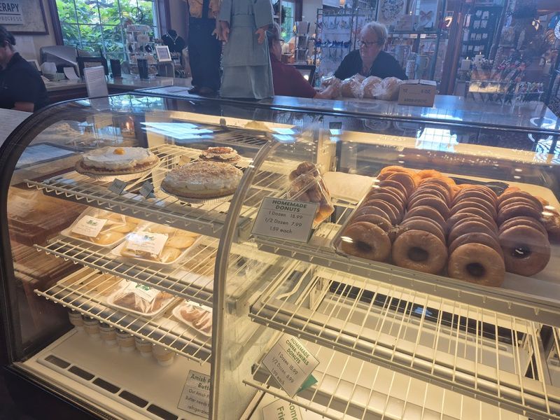 The Gift Shop and Bakery That Turn a Meal Into a Full Outing The Gift Shop and Bakery That Turn a Meal Into a Full Outing