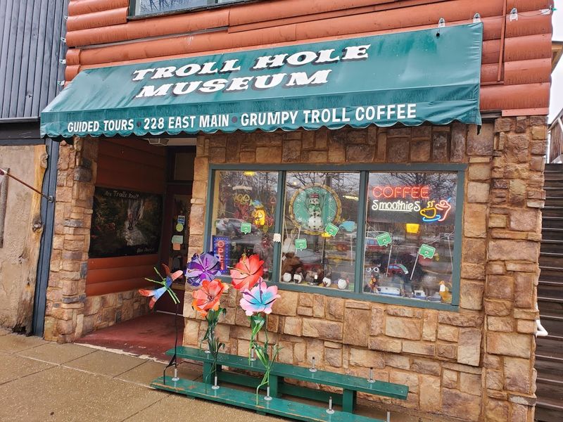 The Gift Shop and Coffee Corner