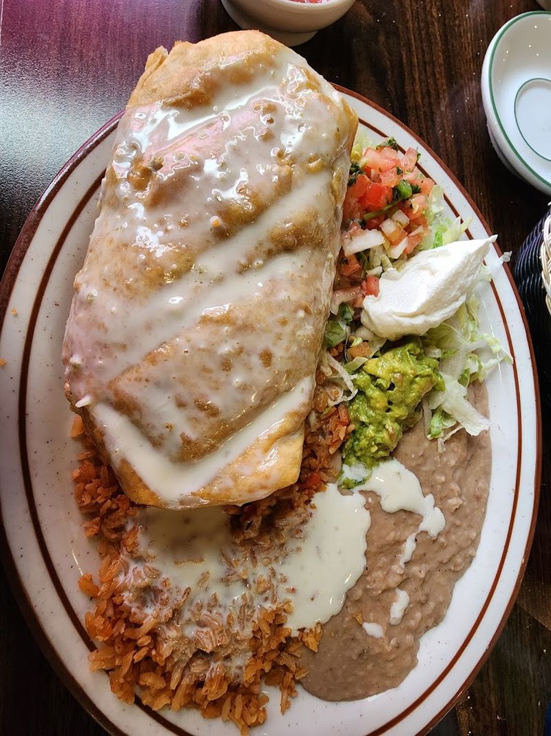 The Guacamole and That Signature Chili Sauce The Guacamole and That Signature Chili Sauce