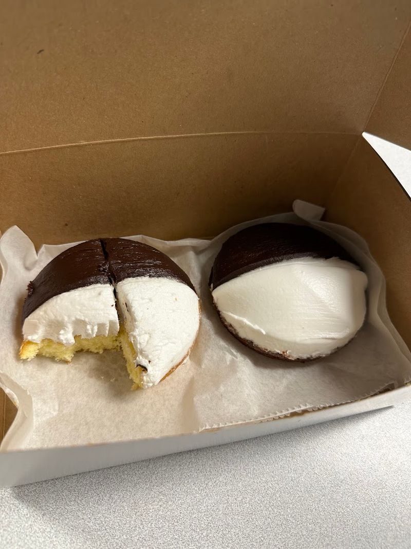 The Half Moon Cake That Has Its Own Fan Club The Half Moon Cake That Has Its Own Fan Club