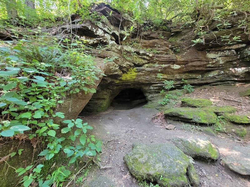 The History Behind the Cave and Daniel Boone The History Behind the Cave and Daniel Boone