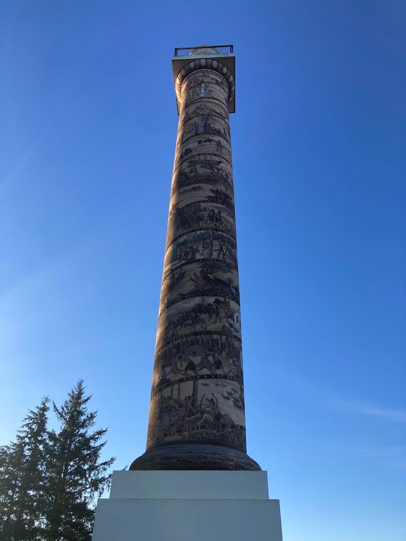 The History Behind the Column: Lewis, Clark, and the Push West The History Behind the Column: Lewis, Clark, and the Push West