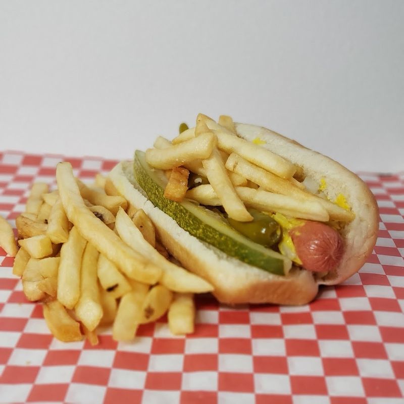 The Hot Dog That Keeps People Coming Back for Decades
