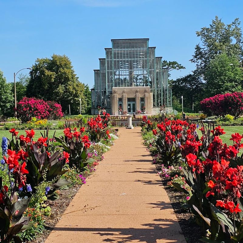 The Jewel Box: A Glass Greenhouse With Serious Old-School Charm