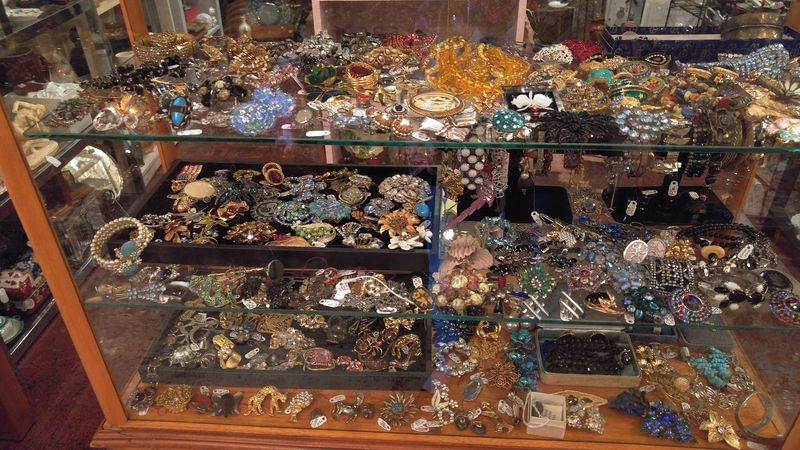 The Jewelry Collection That Turns Heads The Jewelry Collection That Turns Heads