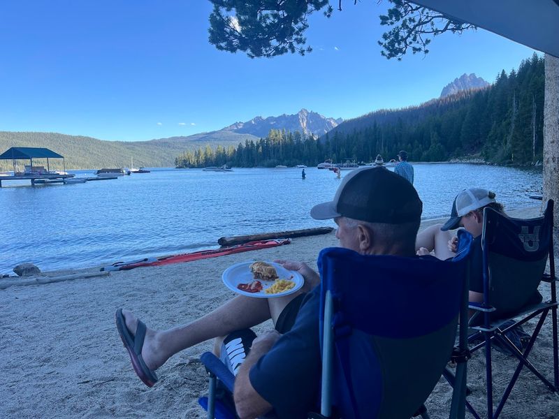 The Lakeside Grill for Casual Bites with Unbeatable Views The Lakeside Grill for Casual Bites with Unbeatable Views