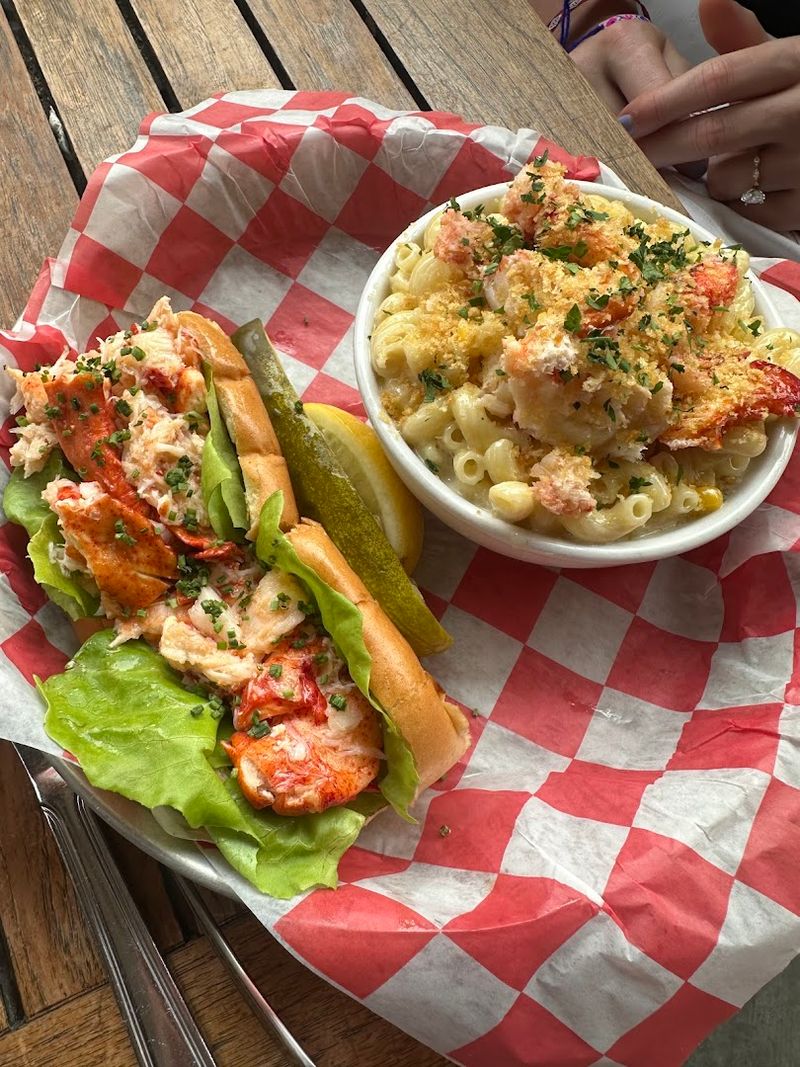 The Lobster Roll That Started Conversations