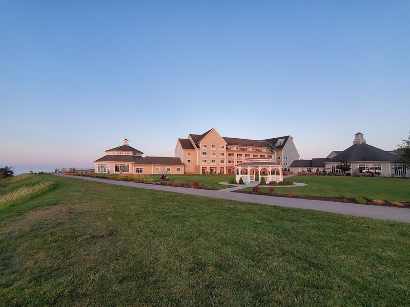 The Lodge and Cabin Experience
