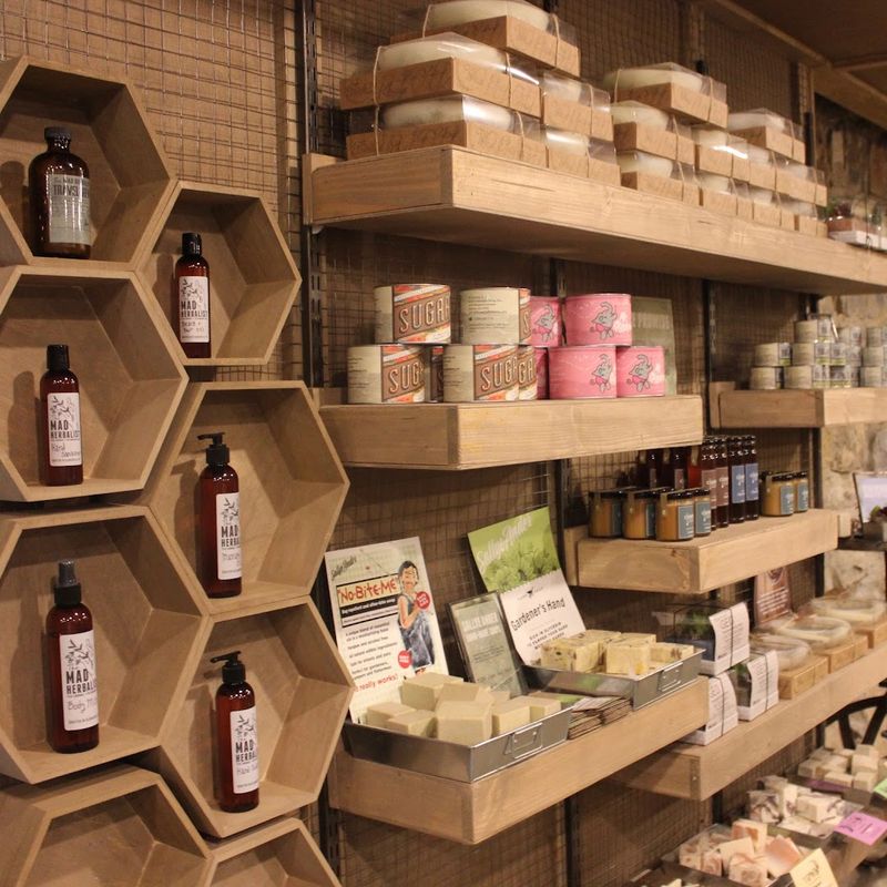 The Mad Herbalist, Clarksville, Tennessee