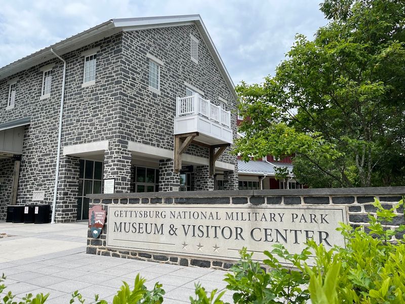 The Museum and Visitor Center That Sets the Stage The Museum and Visitor Center That Sets the Stage